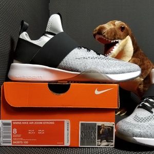 NEW Nike Women's Air Zoom Strong